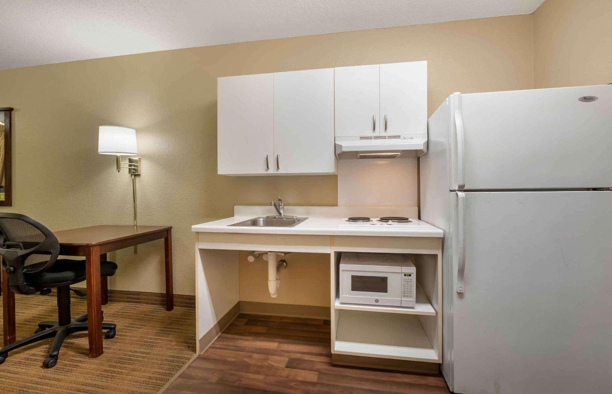 Hotel Extended America - - Urbana Champaign