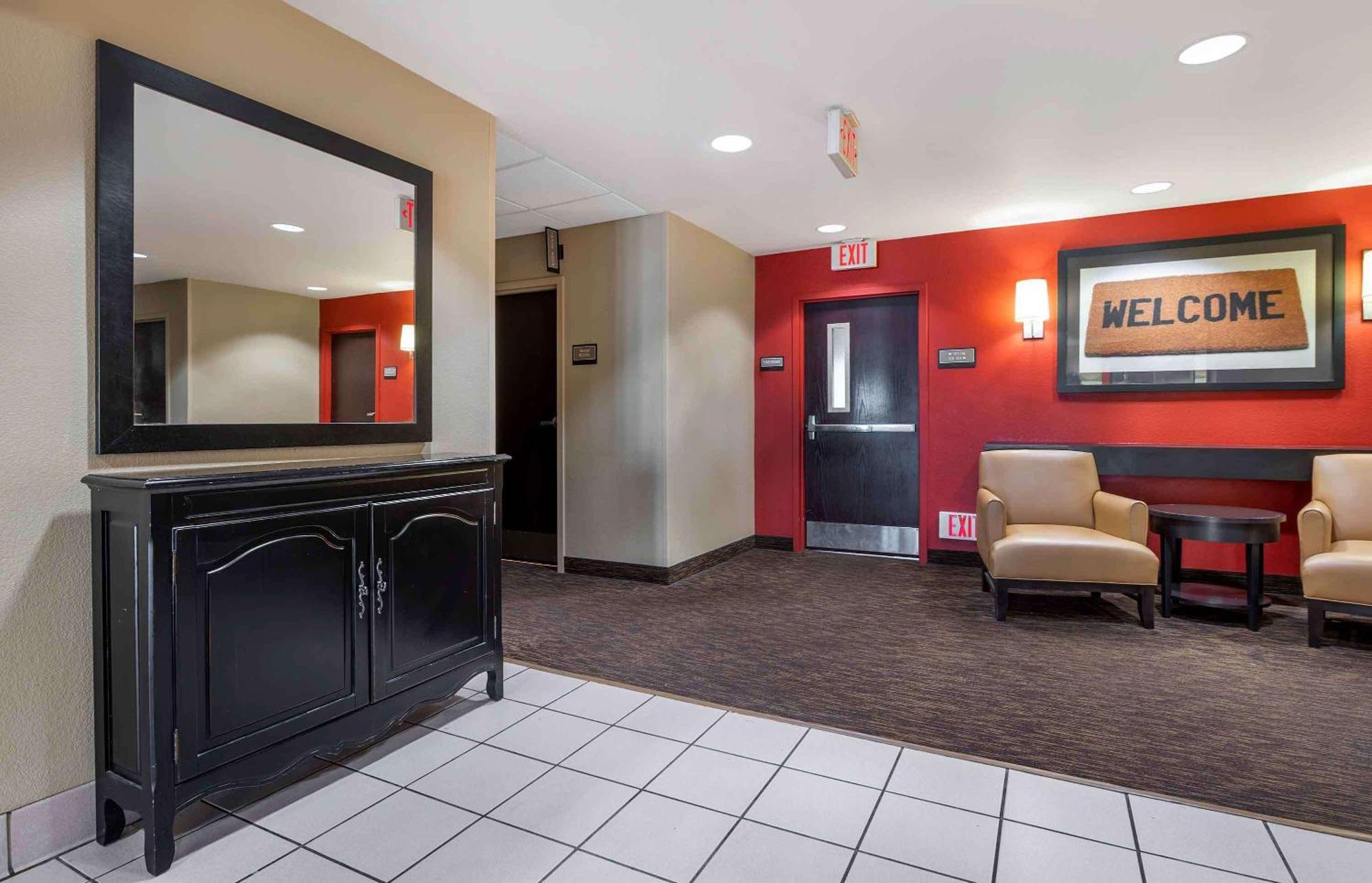 Extended America - - Urbana Hotel Champaign
